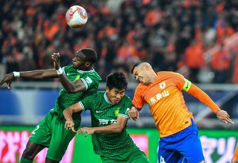 崔康熙大轮换“变”出泰山未来 新人齐声：感谢崔导