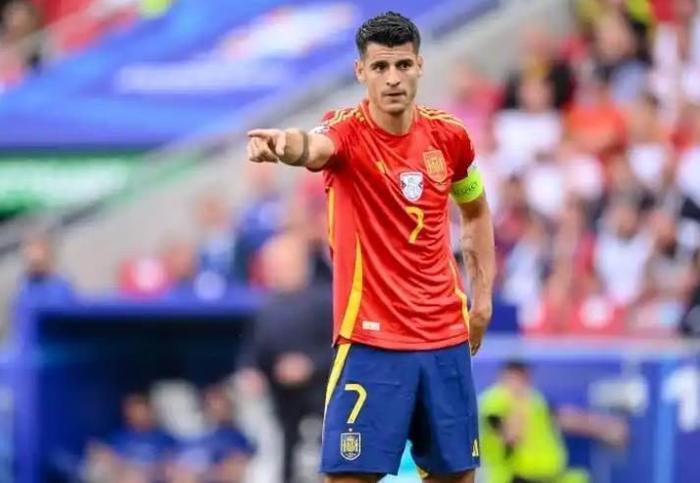 流浪射手！生涯累计2.11亿欧元转会费，还创造西班牙队史一项纪录